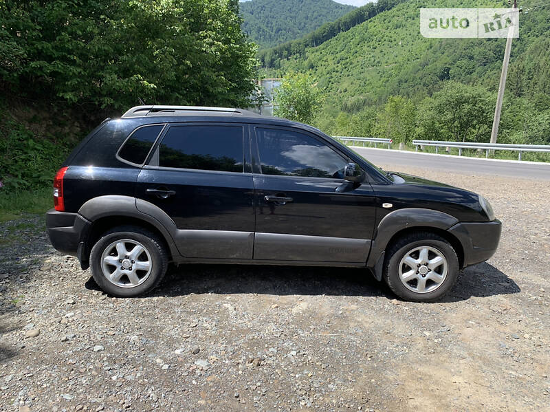 Позашляховик / Кросовер Hyundai Tucson 2005 в Міжгір'ї