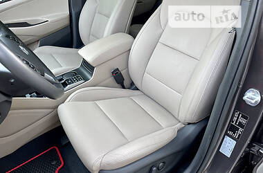 Позашляховик / Кросовер Hyundai Tucson 2018 в 
