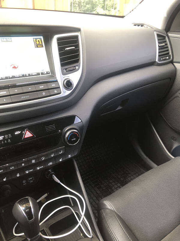 Позашляховик / Кросовер Hyundai Tucson 2017 в Харкові