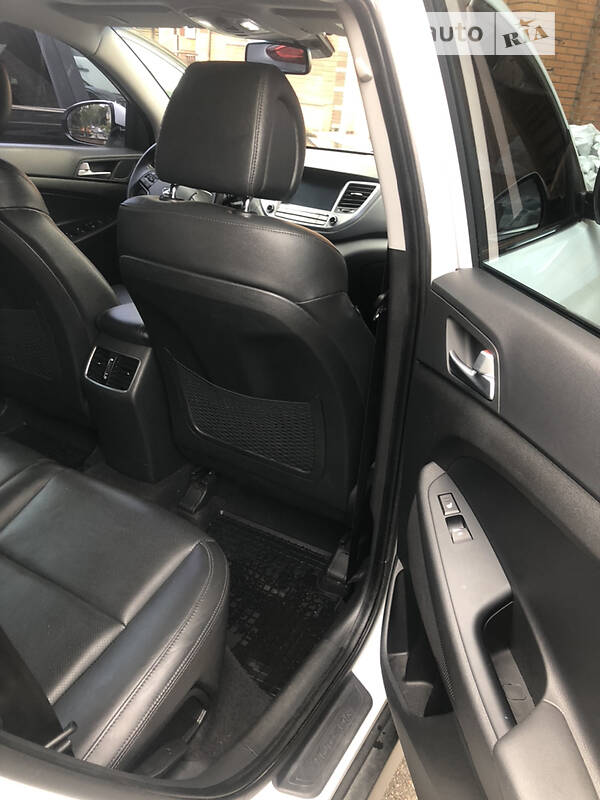 Позашляховик / Кросовер Hyundai Tucson 2017 в Харкові