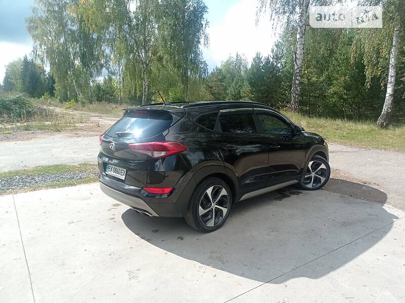 Позашляховик / Кросовер Hyundai Tucson 2017 в Славуті