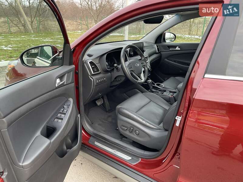Внедорожник / Кроссовер Hyundai Tucson 2018 в Владимире