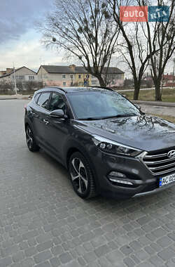 Внедорожник / Кроссовер Hyundai Tucson 2016 в Камне-Каширском
