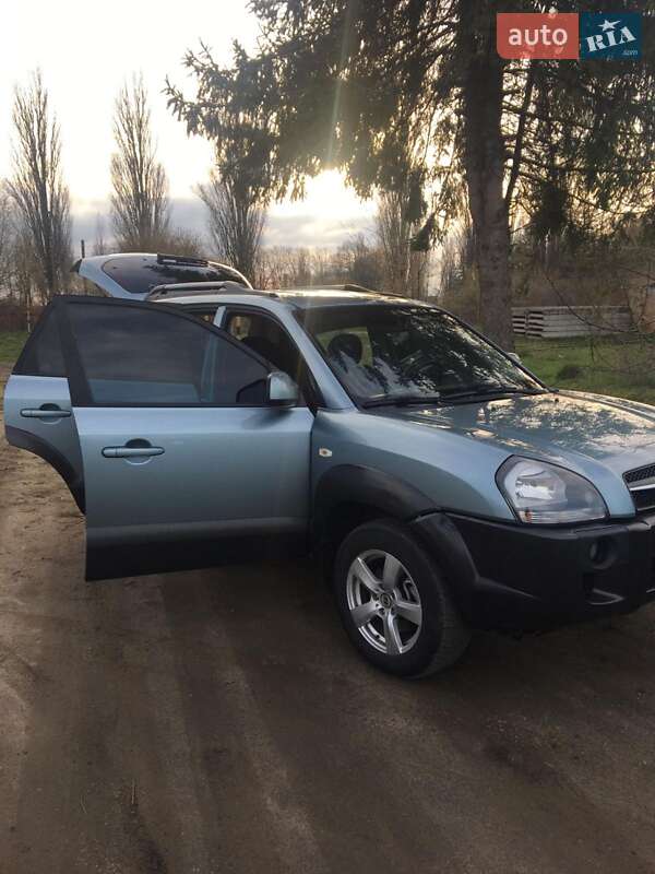 Позашляховик / Кросовер Hyundai Tucson 2010 в Летичіві фото 26 Позашляховик / Кросовер Hyundai Tucson 2010 в Летичіві