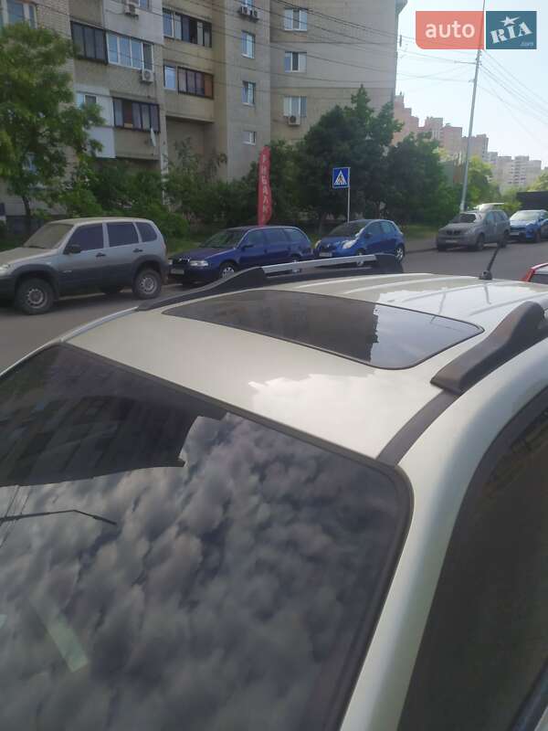 Позашляховик / Кросовер Hyundai Tucson 2006 в Києві