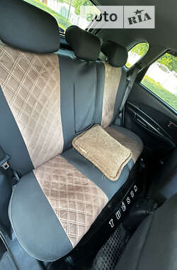 Внедорожник / Кроссовер Hyundai Tucson 2008 в 