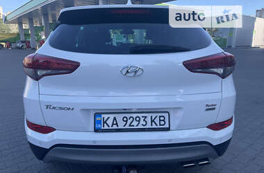 Внедорожник / Кроссовер Hyundai Tucson 2017 в 