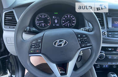 Внедорожник / Кроссовер Hyundai Tucson 2017 в Владимир-Волынском