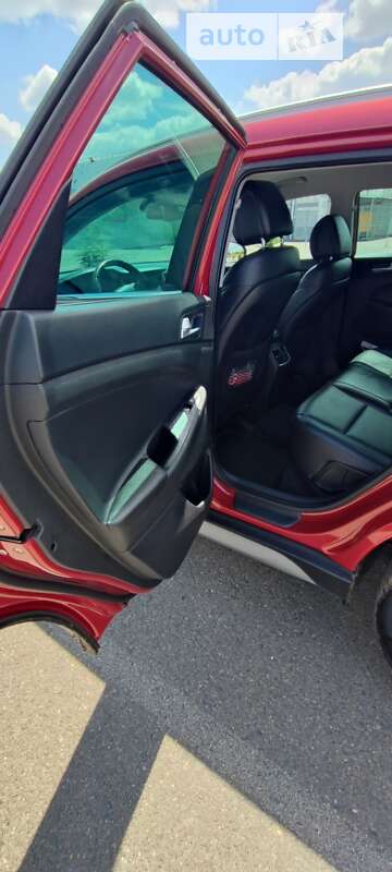 Позашляховик / Кросовер Hyundai Tucson 2017 в Одесі фото 14 Позашляховик / Кросовер Hyundai Tucson 2017 в Одесі