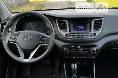 Позашляховик / Кросовер Hyundai Tucson 2016 в 