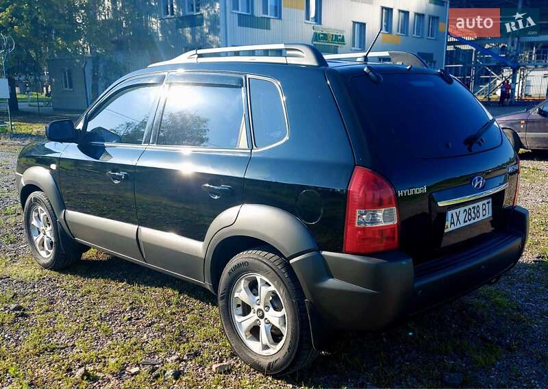 Внедорожник / Кроссовер Hyundai Tucson 2008 в Новой Водолаге
