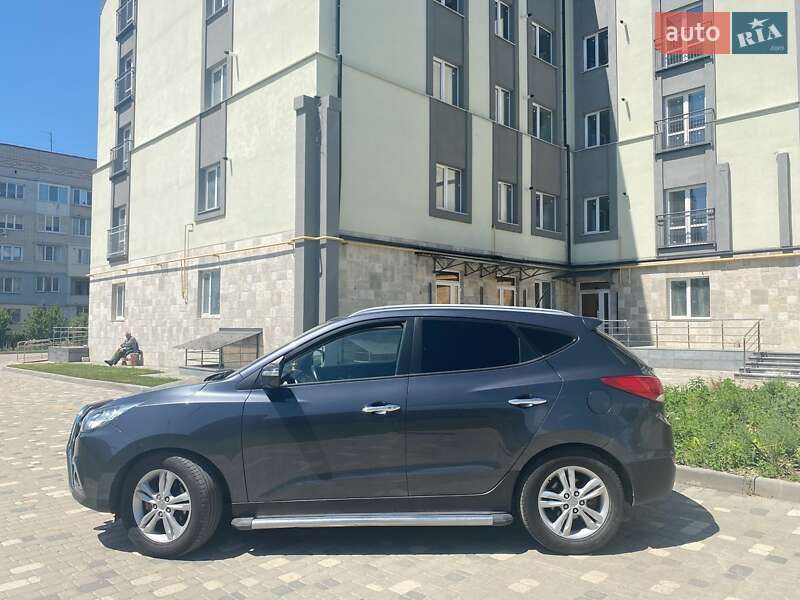Позашляховик / Кросовер Hyundai Tucson 2010 в Гайсину