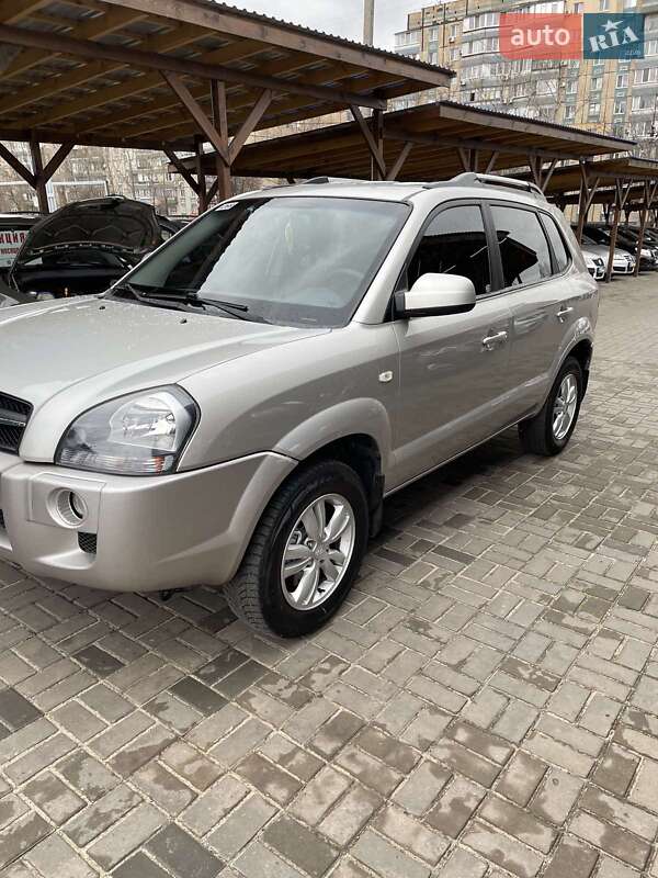 Позашляховик / Кросовер Hyundai Tucson 2008 в Золотоноші