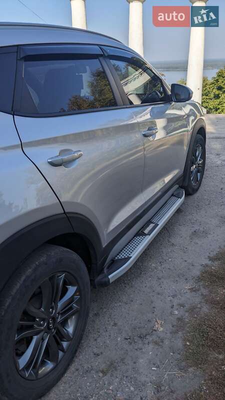 Позашляховик / Кросовер Hyundai Tucson 2017 в Чернігові