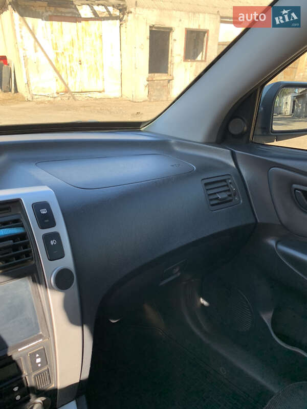 Внедорожник / Кроссовер Hyundai Tucson 2007 в Николаеве фото 11 Внедорожник / Кроссовер Hyundai Tucson 2007 в Николаеве