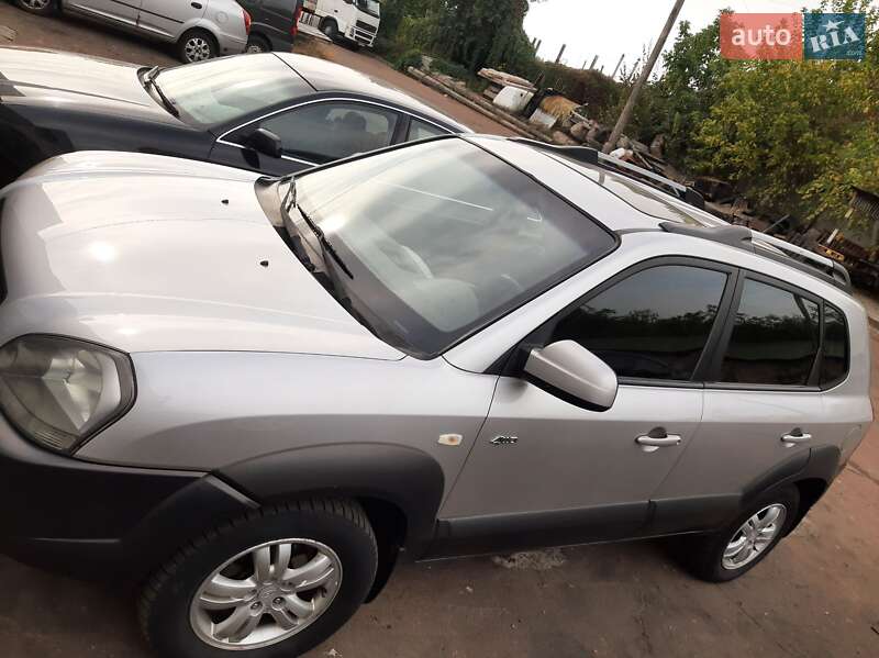 Позашляховик / Кросовер Hyundai Tucson 2006 в Чернігові