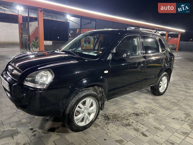 Позашляховик / Кросовер Hyundai Tucson 2009 в Павлограді