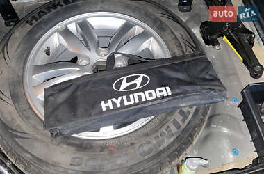 Внедорожник / Кроссовер Hyundai Tucson 2009 в 