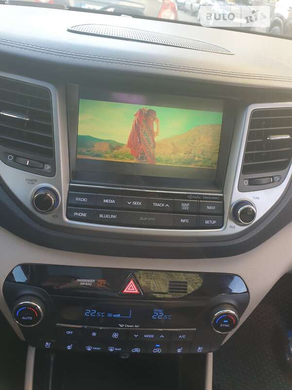 Позашляховик / Кросовер Hyundai Tucson 2016 в Києві фото 9 Позашляховик / Кросовер Hyundai Tucson 2016 в Києві