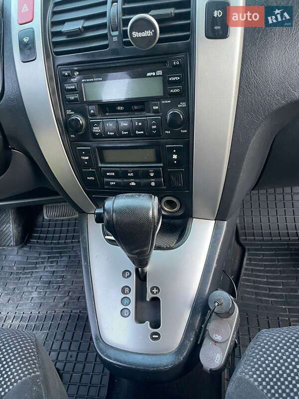 Купе Hyundai Tucson 2007 в Черновцах
