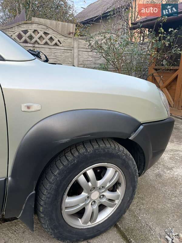 Купе Hyundai Tucson 2007 в Черновцах