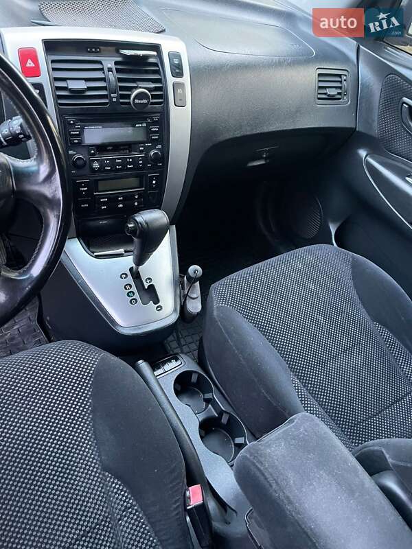 Купе Hyundai Tucson 2007 в Черновцах
