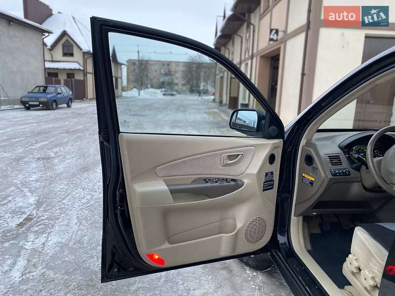 Позашляховик / Кросовер Hyundai Tucson 2006 в Тернополі