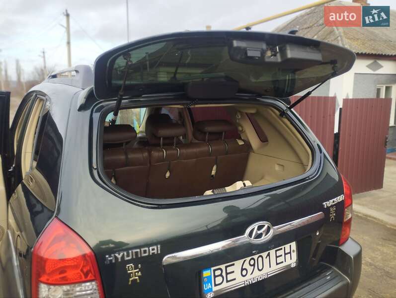 Внедорожник / Кроссовер Hyundai Tucson 2006 в Ананьеве