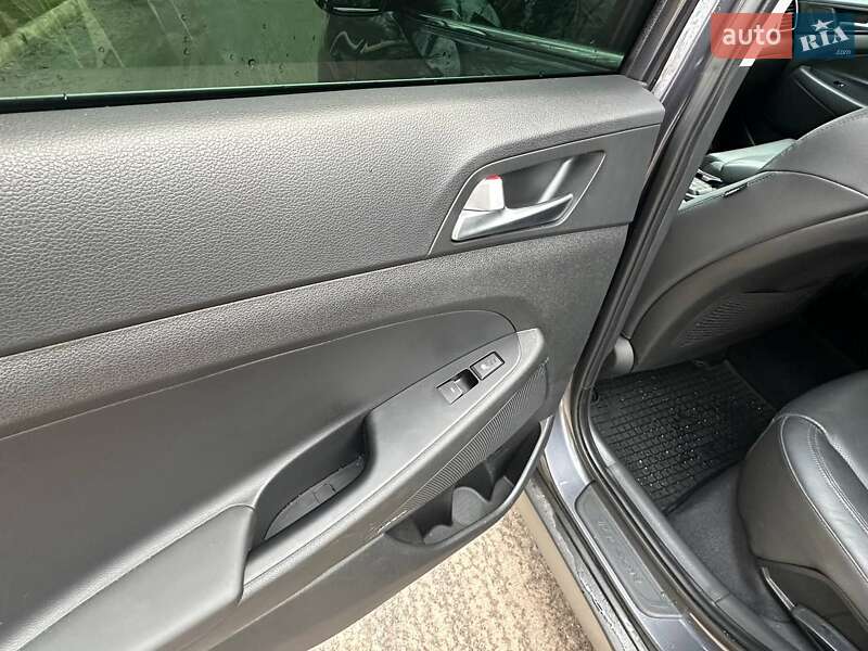 Позашляховик / Кросовер Hyundai Tucson 2019 в Ірпені