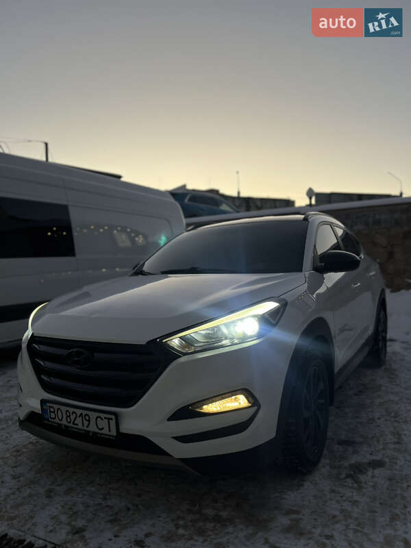 Внедорожник / Кроссовер Hyundai Tucson 2017 в Тернополе