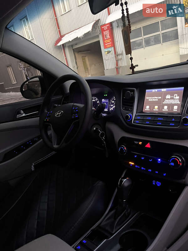 Внедорожник / Кроссовер Hyundai Tucson 2017 в Тернополе