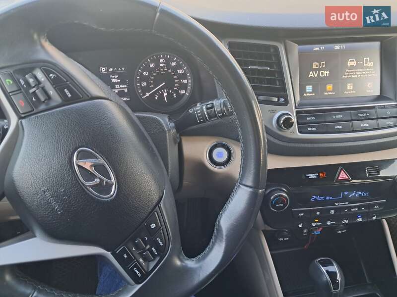 Позашляховик / Кросовер Hyundai Tucson 2017 в Львові