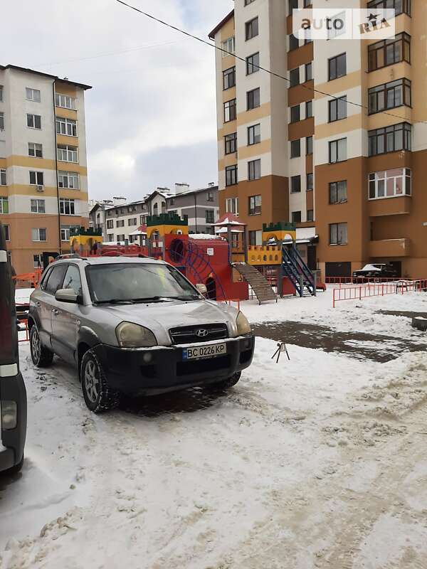 Позашляховик / Кросовер Hyundai Tucson 2005 в Львові