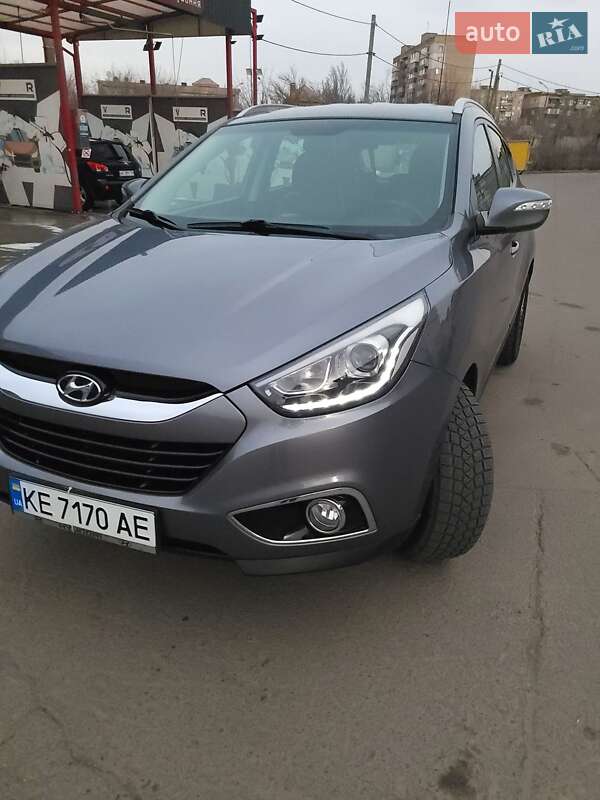 Внедорожник / Кроссовер Hyundai Tucson 2015 в Кривом Роге фото 4 Внедорожник / Кроссовер Hyundai Tucson 2015 в Кривом Роге