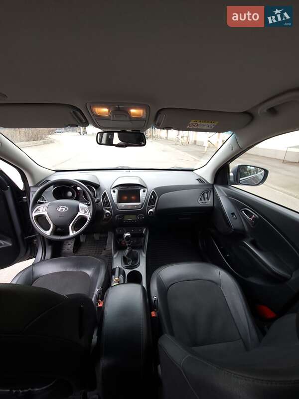 Внедорожник / Кроссовер Hyundai Tucson 2015 в Кривом Роге фото 27 Внедорожник / Кроссовер Hyundai Tucson 2015 в Кривом Роге