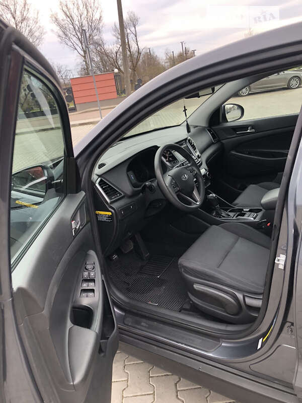 Позашляховик / Кросовер Hyundai Tucson 2017 в Дрогобичі фото 23 Позашляховик / Кросовер Hyundai Tucson 2017 в Дрогобичі