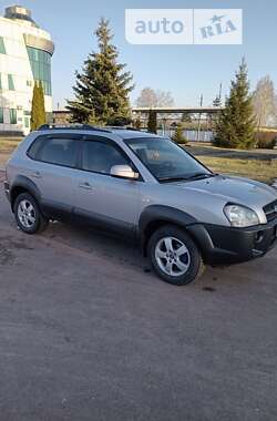 Внедорожник / Кроссовер Hyundai Tucson 2005 в Новгород-Северском