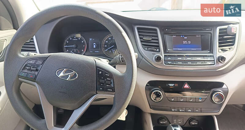 Позашляховик / Кросовер Hyundai Tucson 2017 в Львові