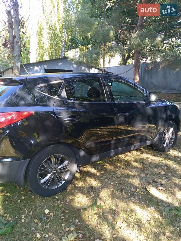 Позашляховик / Кросовер Hyundai Tucson 2015 в Києві