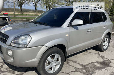 Позашляховик / Кросовер Hyundai Tucson 2006 в Володимир-Волинському