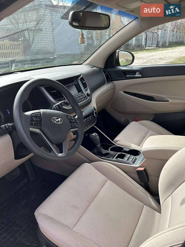 Внедорожник / Кроссовер Hyundai Tucson 2015 в Каневе