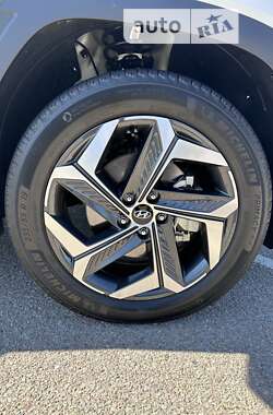 Внедорожник / Кроссовер Hyundai Tucson 2023 в Житомире