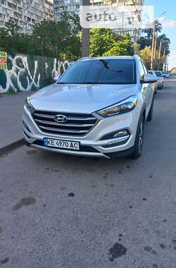 Позашляховик / Кросовер Hyundai Tucson 2015 в Дніпрі