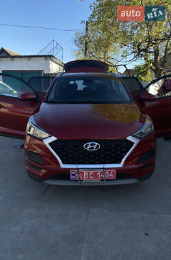 Внедорожник / Кроссовер Hyundai Tucson 2021 в Остроге