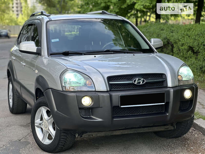 Позашляховик / Кросовер Hyundai Tucson 2006 в Києві