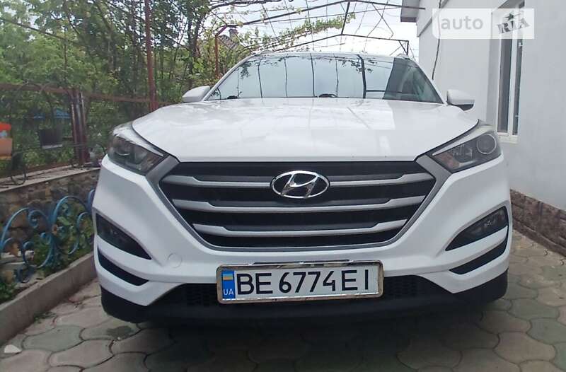 Внедорожник / Кроссовер Hyundai Tucson 2016 в Первомайске