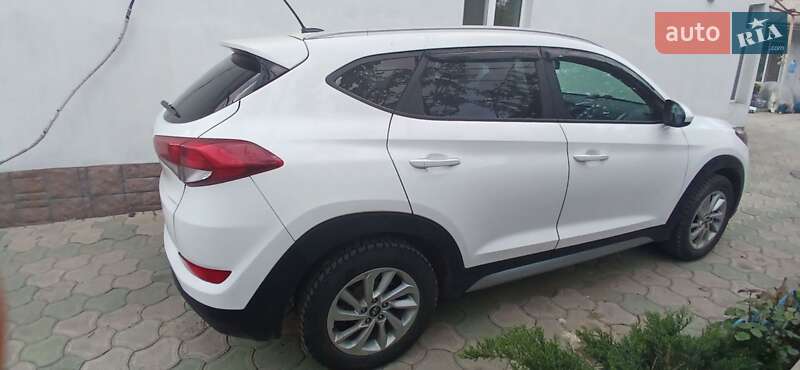 Внедорожник / Кроссовер Hyundai Tucson 2016 в Первомайске