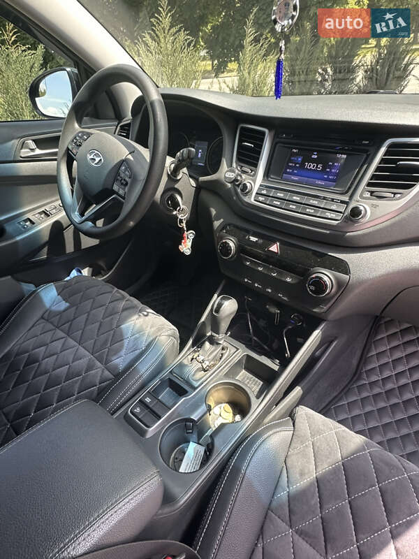 Позашляховик / Кросовер Hyundai Tucson 2016 в Дніпрі