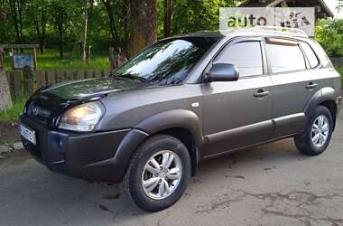 Позашляховик / Кросовер Hyundai Tucson 2011 в Долині