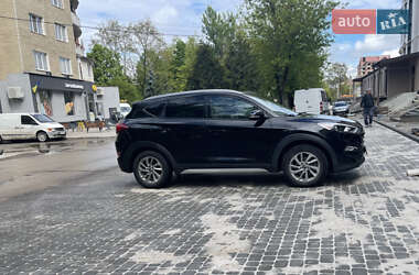 Позашляховик / Кросовер Hyundai Tucson 2017 в 